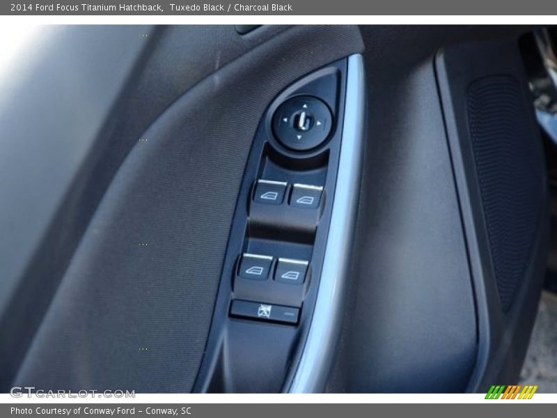 Tuxedo Black / Charcoal Black 2014 Ford Focus Titanium Hatchback