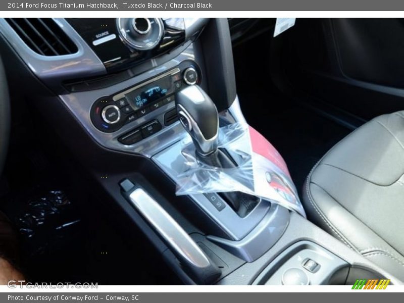 Tuxedo Black / Charcoal Black 2014 Ford Focus Titanium Hatchback