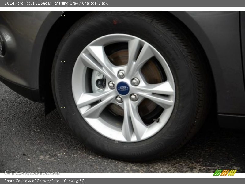 Sterling Gray / Charcoal Black 2014 Ford Focus SE Sedan