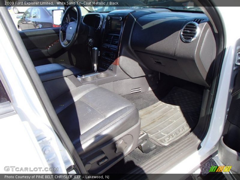 White Sand Tri-Coat Metallic / Black 2009 Ford Explorer Limited