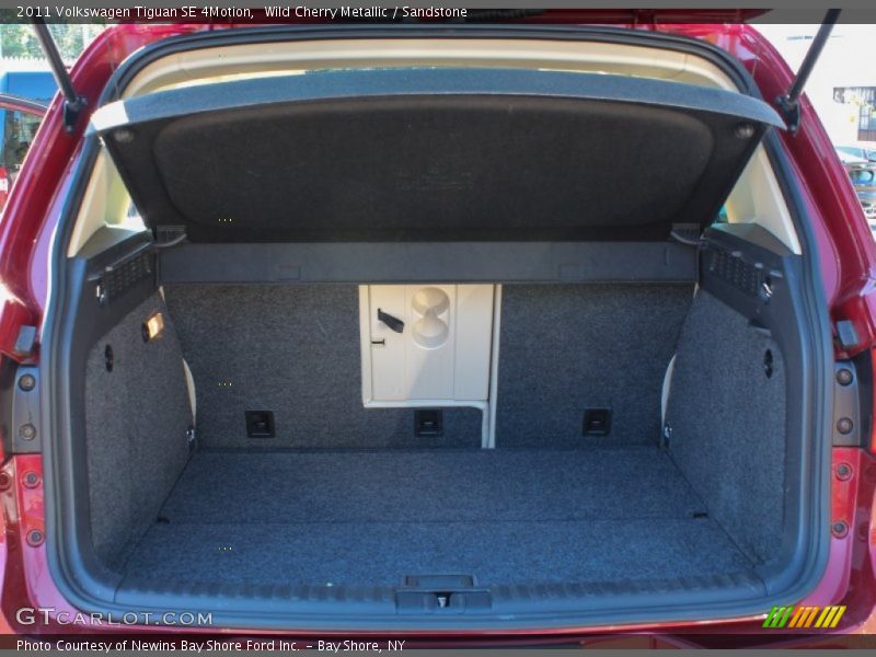Wild Cherry Metallic / Sandstone 2011 Volkswagen Tiguan SE 4Motion