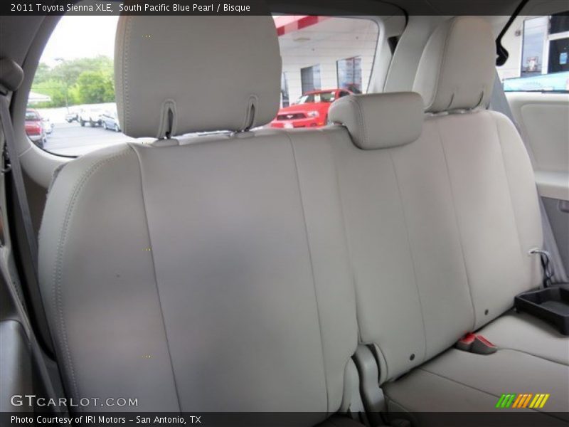 South Pacific Blue Pearl / Bisque 2011 Toyota Sienna XLE