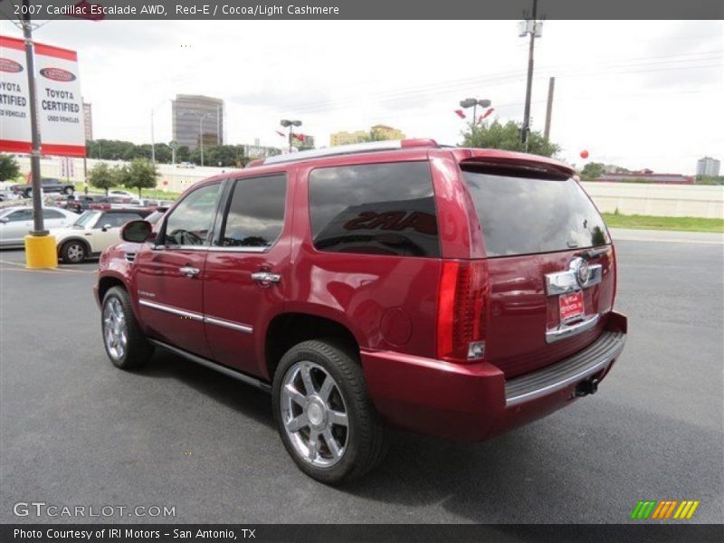 Red-E / Cocoa/Light Cashmere 2007 Cadillac Escalade AWD