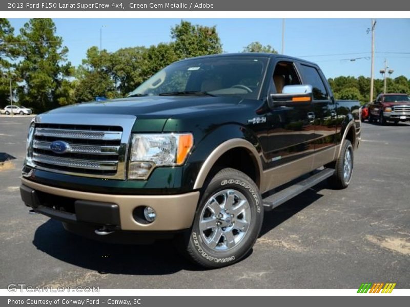 Front 3/4 View of 2013 F150 Lariat SuperCrew 4x4