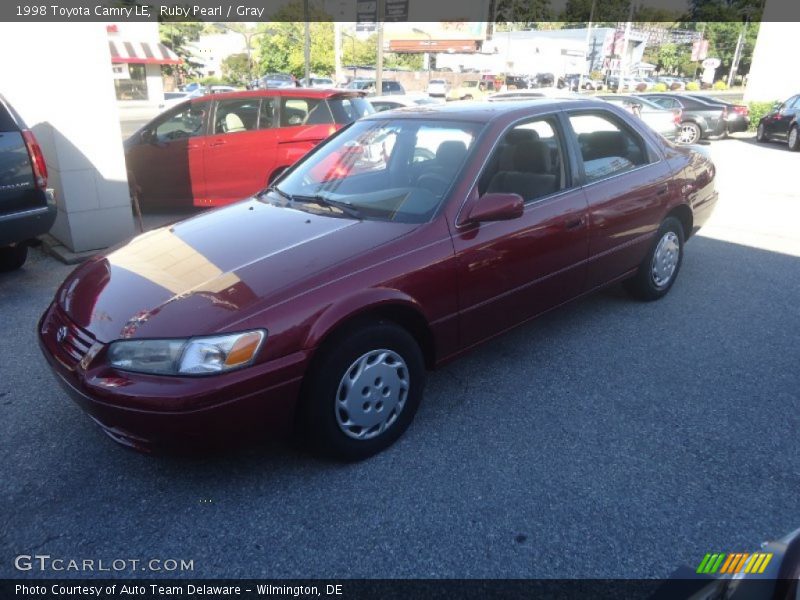 Ruby Pearl / Gray 1998 Toyota Camry LE