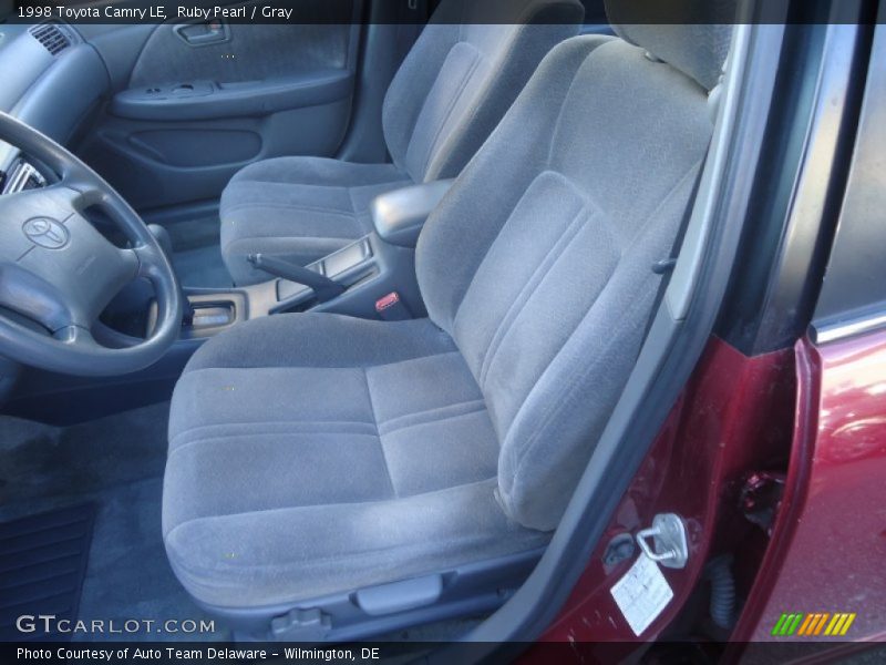 Ruby Pearl / Gray 1998 Toyota Camry LE
