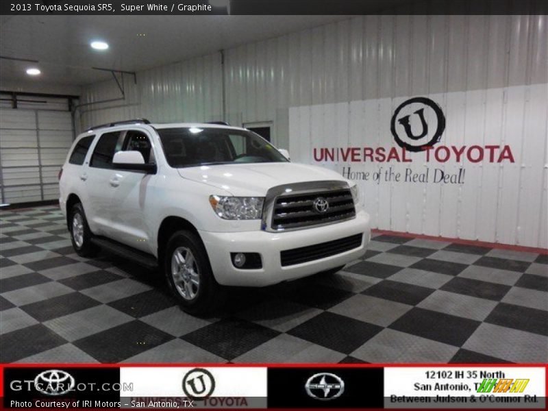 Super White / Graphite 2013 Toyota Sequoia SR5