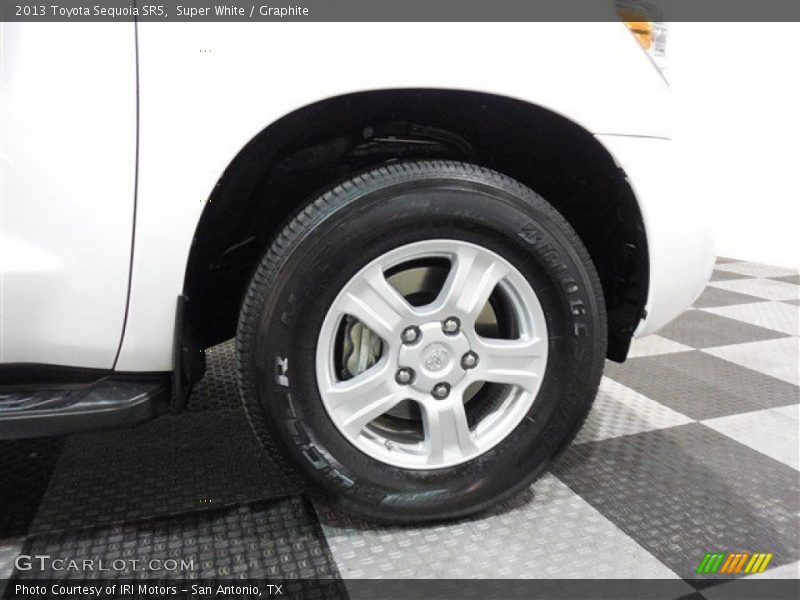 Super White / Graphite 2013 Toyota Sequoia SR5