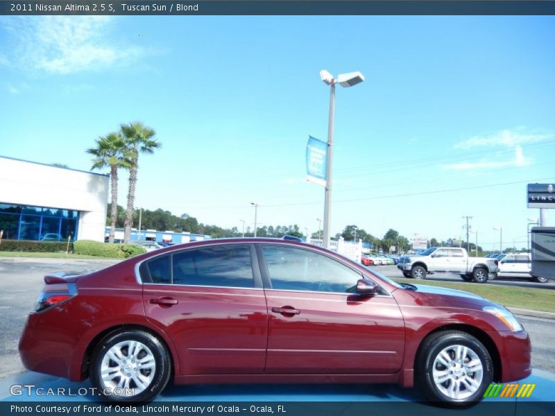 Tuscan Sun / Blond 2011 Nissan Altima 2.5 S