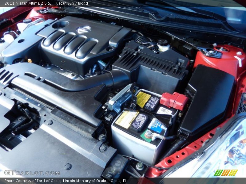 Tuscan Sun / Blond 2011 Nissan Altima 2.5 S