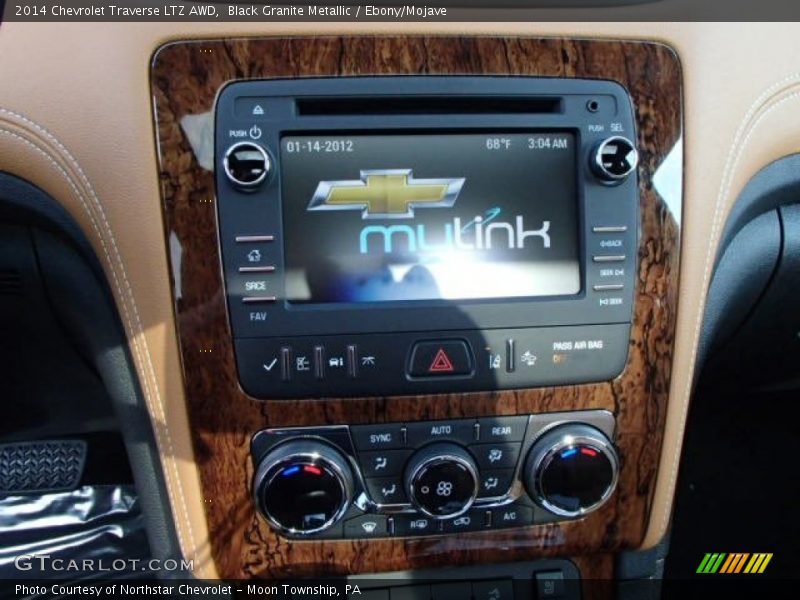 Controls of 2014 Traverse LTZ AWD