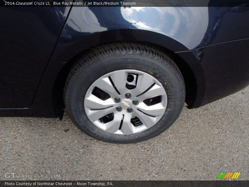 Blue Ray Metallic / Jet Black/Medium Titanium 2014 Chevrolet Cruze LS