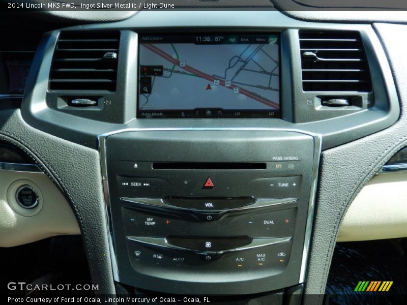 Navigation of 2014 MKS FWD