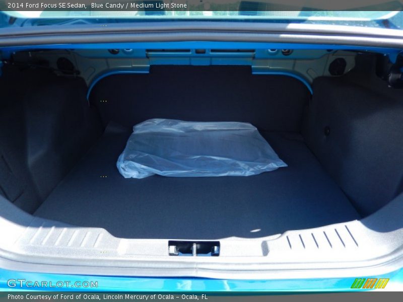 Blue Candy / Medium Light Stone 2014 Ford Focus SE Sedan