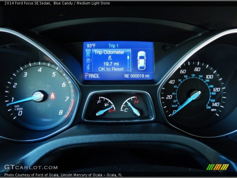 Blue Candy / Medium Light Stone 2014 Ford Focus SE Sedan