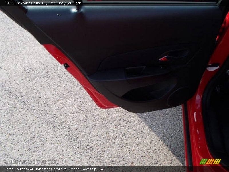 Red Hot / Jet Black 2014 Chevrolet Cruze LT