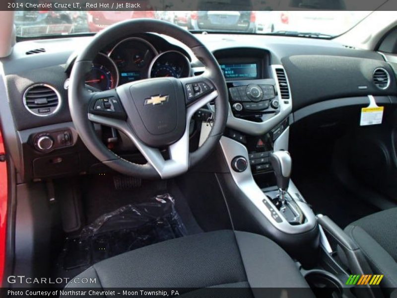 Red Hot / Jet Black 2014 Chevrolet Cruze LT