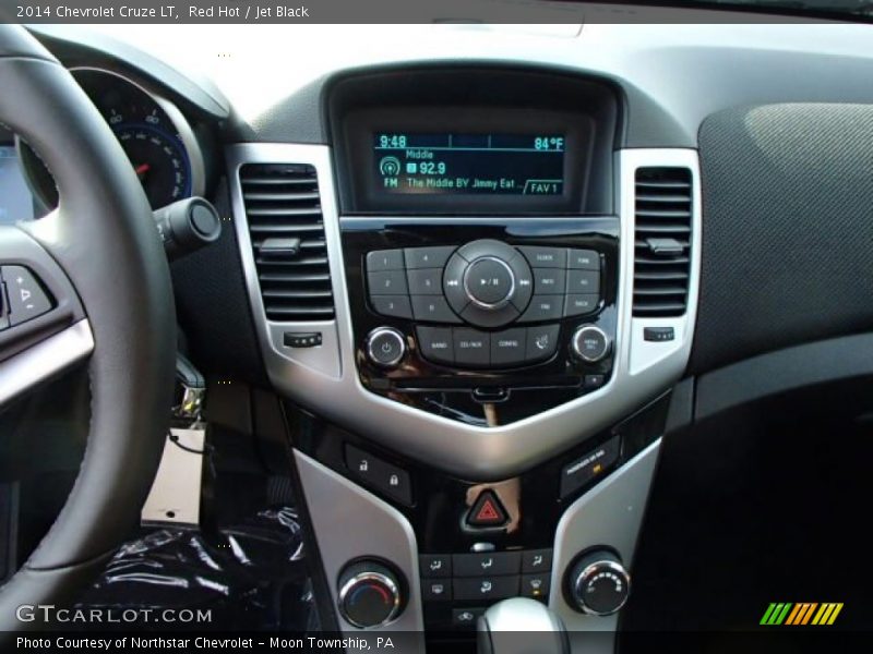 Red Hot / Jet Black 2014 Chevrolet Cruze LT