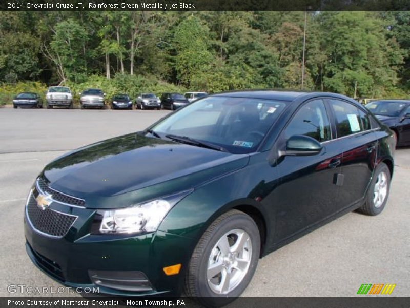 Front 3/4 View of 2014 Cruze LT