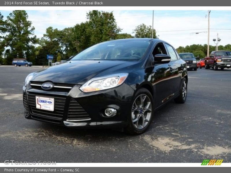 Tuxedo Black / Charcoal Black 2014 Ford Focus SE Sedan