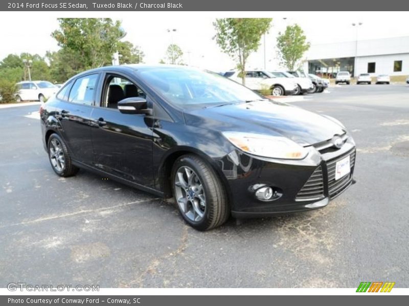Tuxedo Black / Charcoal Black 2014 Ford Focus SE Sedan