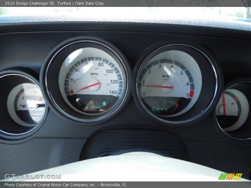TorRed / Dark Slate Gray 2010 Dodge Challenger SE