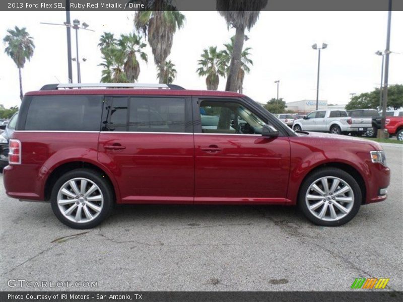 Ruby Red Metallic / Dune 2013 Ford Flex SEL