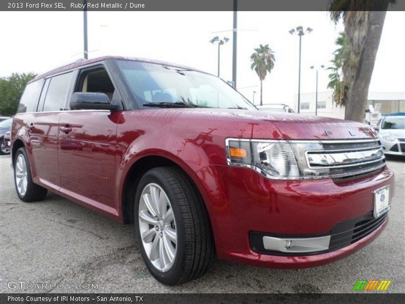 Ruby Red Metallic / Dune 2013 Ford Flex SEL