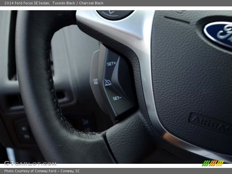 Tuxedo Black / Charcoal Black 2014 Ford Focus SE Sedan