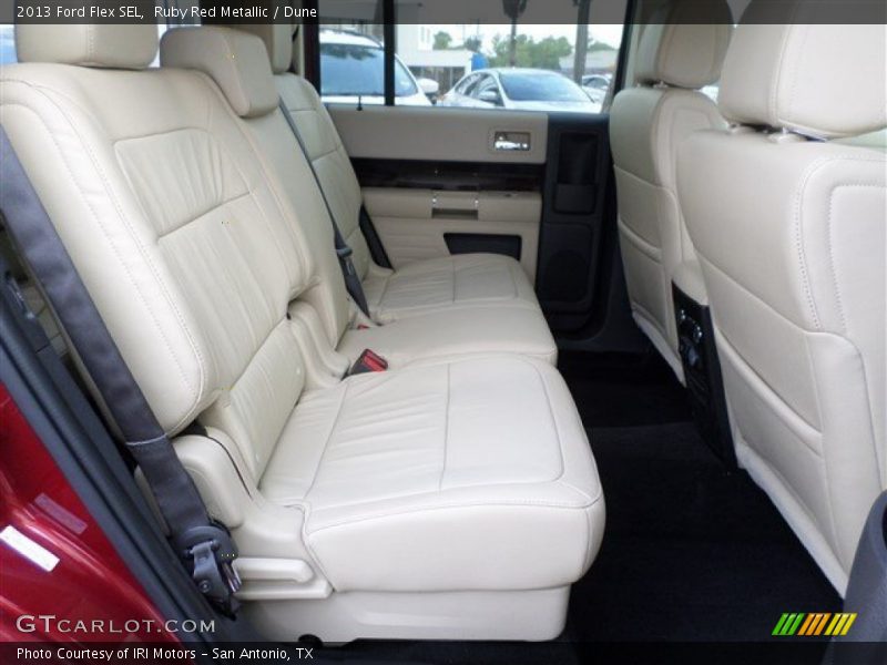 Ruby Red Metallic / Dune 2013 Ford Flex SEL