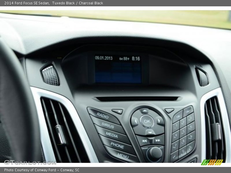 Tuxedo Black / Charcoal Black 2014 Ford Focus SE Sedan