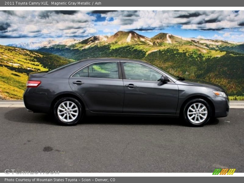Magnetic Gray Metallic / Ash 2011 Toyota Camry XLE