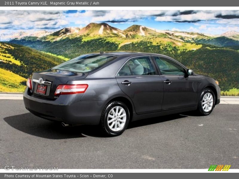 Magnetic Gray Metallic / Ash 2011 Toyota Camry XLE