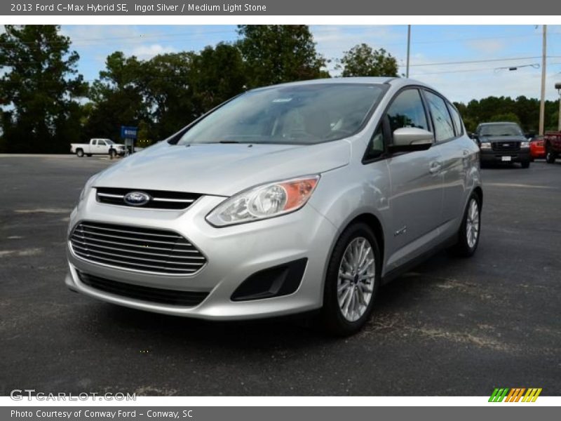 Front 3/4 View of 2013 C-Max Hybrid SE