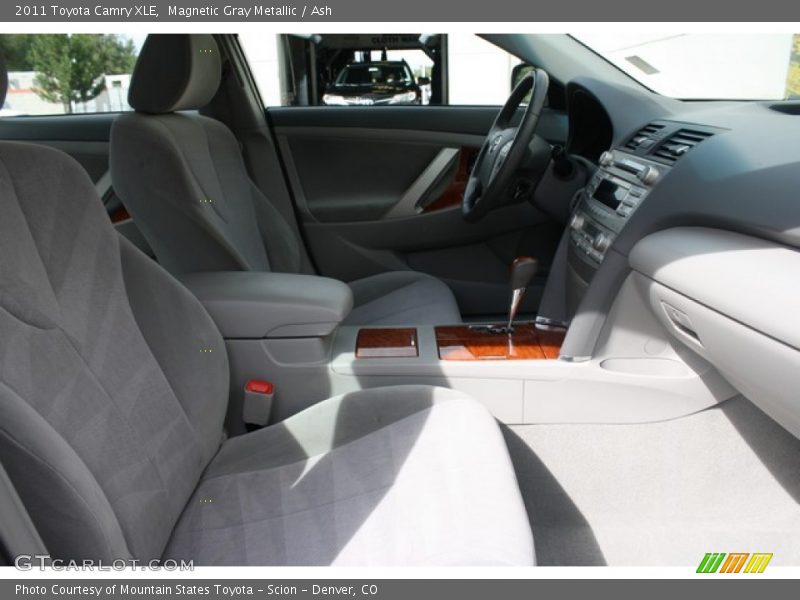 Magnetic Gray Metallic / Ash 2011 Toyota Camry XLE