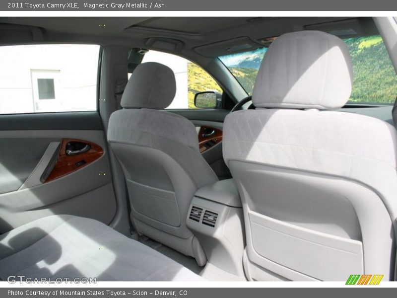 Magnetic Gray Metallic / Ash 2011 Toyota Camry XLE