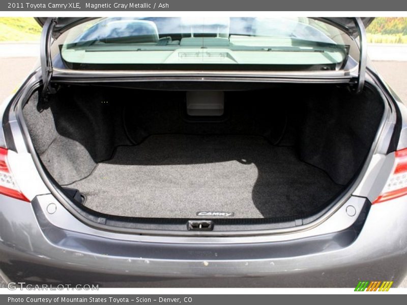 Magnetic Gray Metallic / Ash 2011 Toyota Camry XLE
