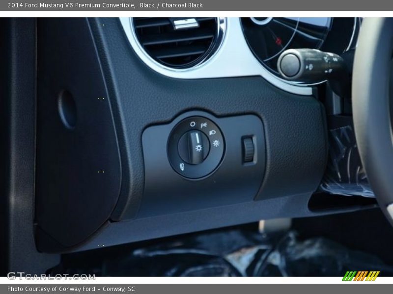Black / Charcoal Black 2014 Ford Mustang V6 Premium Convertible