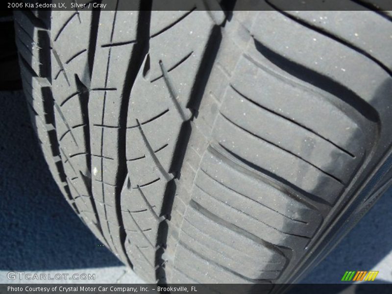Silver / Gray 2006 Kia Sedona LX