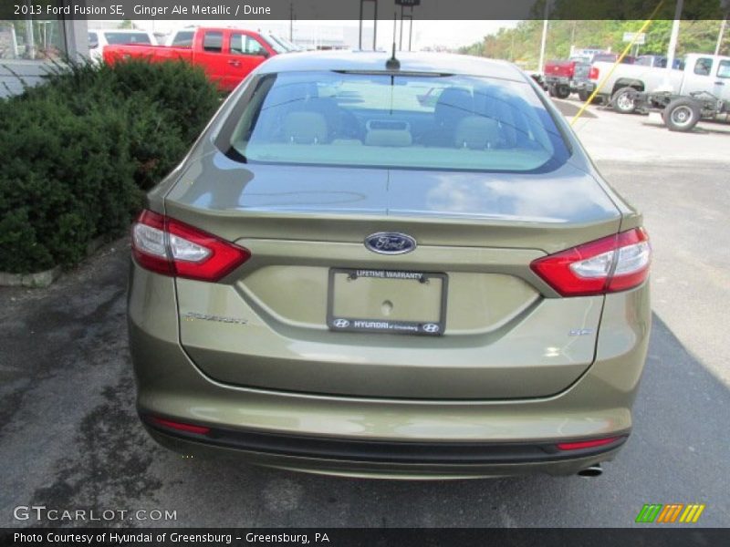 Ginger Ale Metallic / Dune 2013 Ford Fusion SE