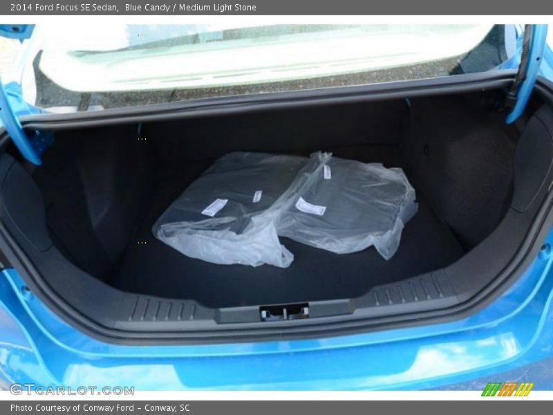 Blue Candy / Medium Light Stone 2014 Ford Focus SE Sedan