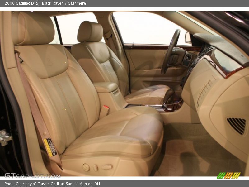 Black Raven / Cashmere 2006 Cadillac DTS
