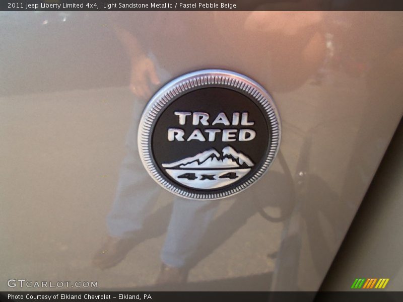Light Sandstone Metallic / Pastel Pebble Beige 2011 Jeep Liberty Limited 4x4