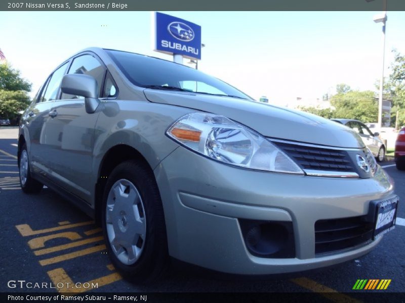 Sandstone / Beige 2007 Nissan Versa S