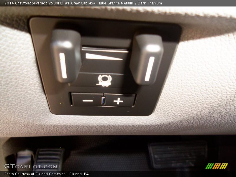 Controls of 2014 Silverado 2500HD WT Crew Cab 4x4