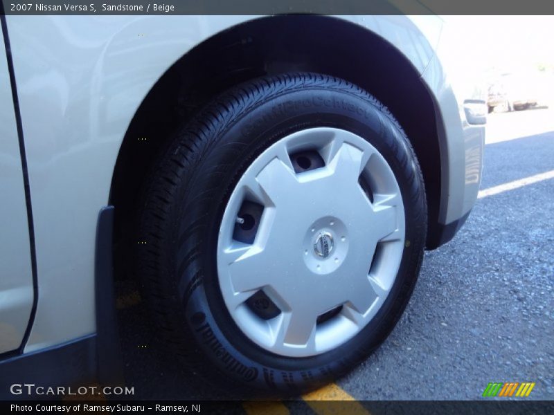 Sandstone / Beige 2007 Nissan Versa S