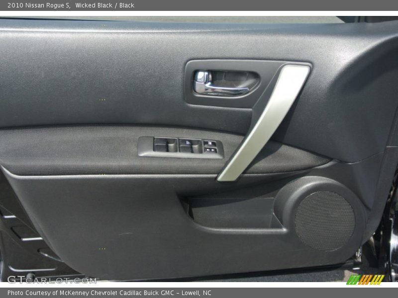 Wicked Black / Black 2010 Nissan Rogue S