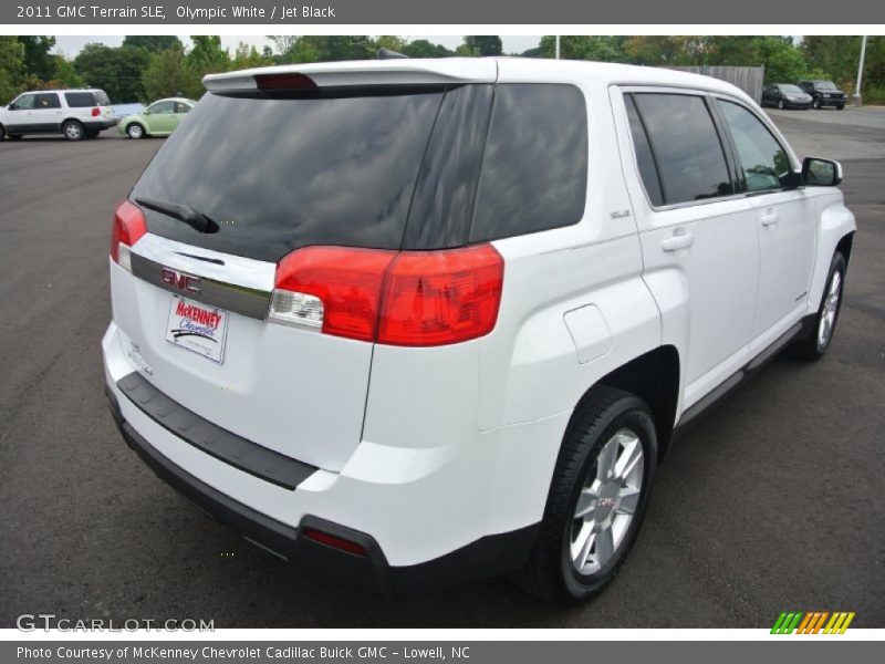 Olympic White / Jet Black 2011 GMC Terrain SLE