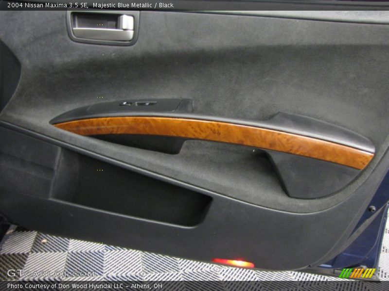 Majestic Blue Metallic / Black 2004 Nissan Maxima 3.5 SE