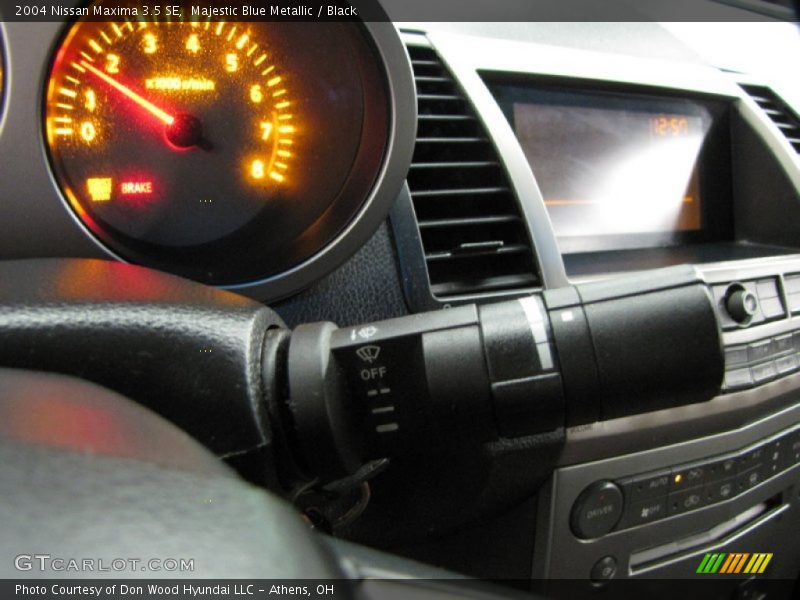 Majestic Blue Metallic / Black 2004 Nissan Maxima 3.5 SE